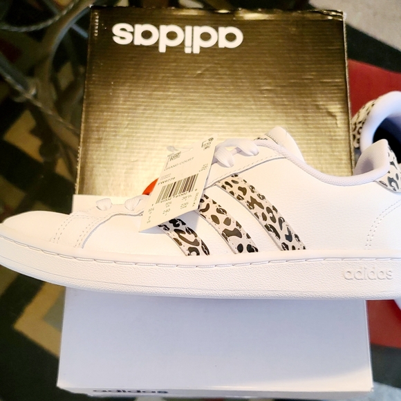 Adidas Grand Court Sneaker Cheetah Print Size 7 Cl - Picture 3 of 4